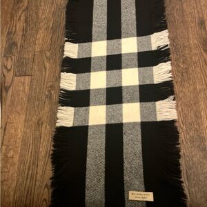 Authentic Burberry Monochrome Check Scarf